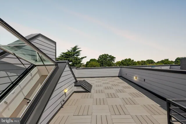 $1,950,000 | 1325 D Street Southeast, Washington, DC 20003