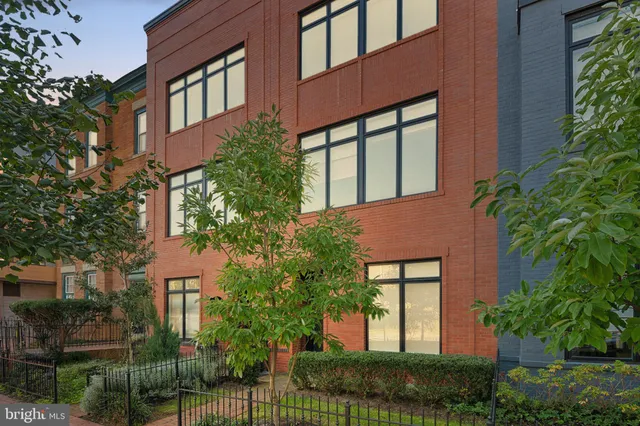 $1,950,000 | 1325 D Street Southeast, Washington, DC 20003
