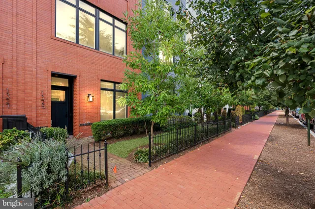 $1,950,000 | 1325 D Street Southeast, Washington, DC 20003