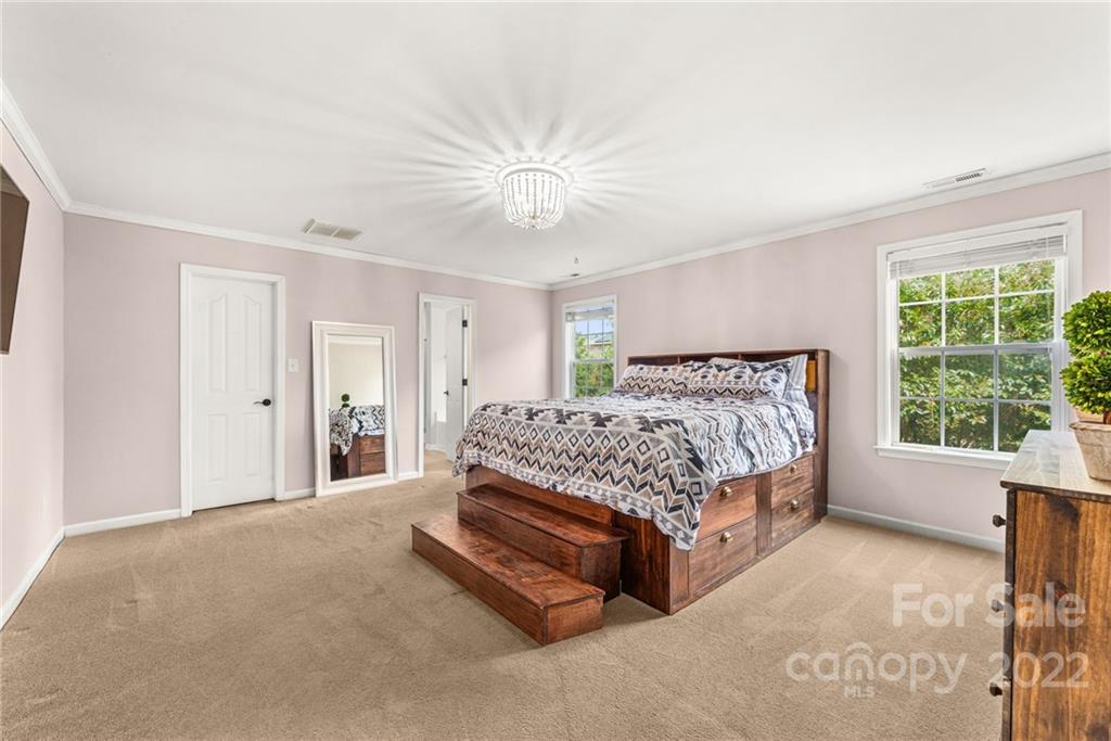 1919 Dundalk Road Charlotte, NC 28270 - Photo 12 of 23 Gallery Image 12