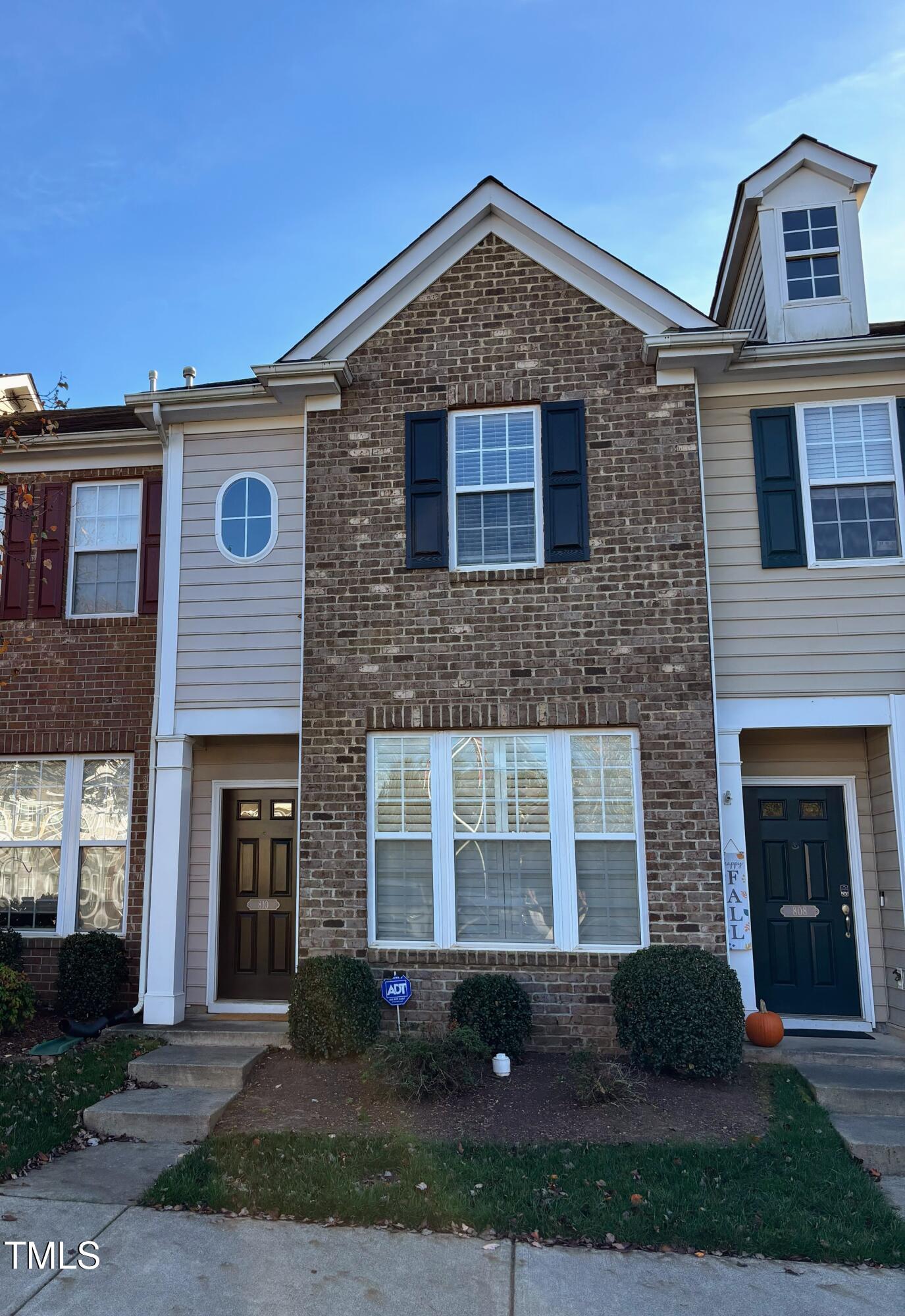 810 Bryan Street Raleigh, NC 27603 - Photo 2 of 33 Front Askew