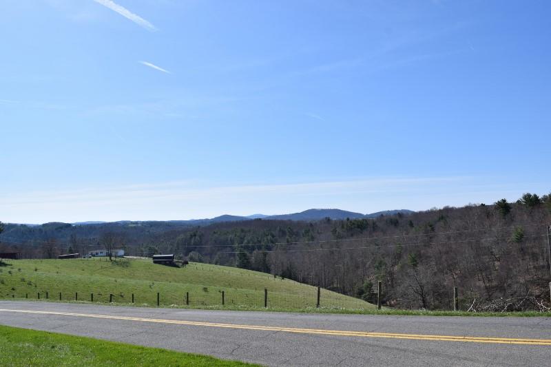 827 Horse Ridge Road Northwest Willis, VA 24380 - Photo 3 of 50 DSC_0505 (800x533) - Copy