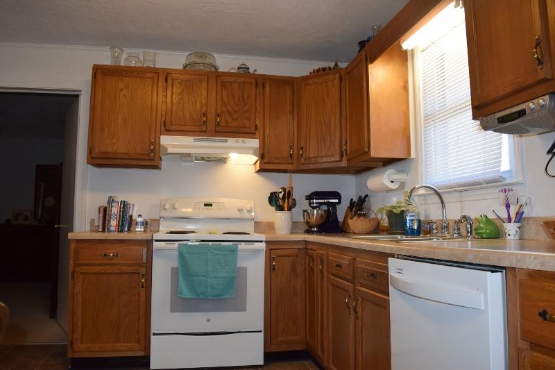 827 Horse Ridge Road Northwest Willis, VA 24380 - Photo 50 of 50 DSC_0571 (800x533) - Copy