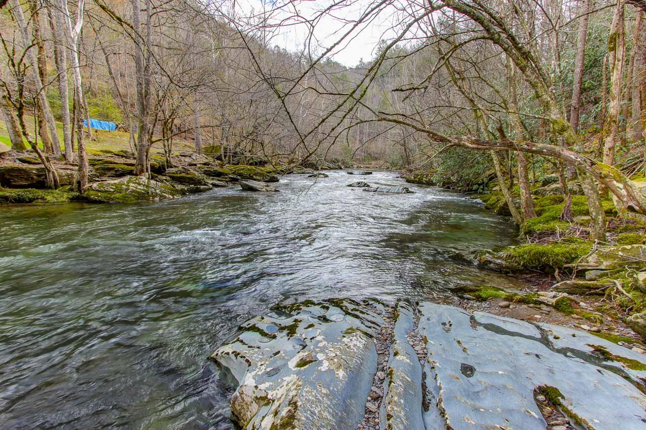 L17 Riversong Way Sevierville, TN 37876 - Photo 2 of 12 02