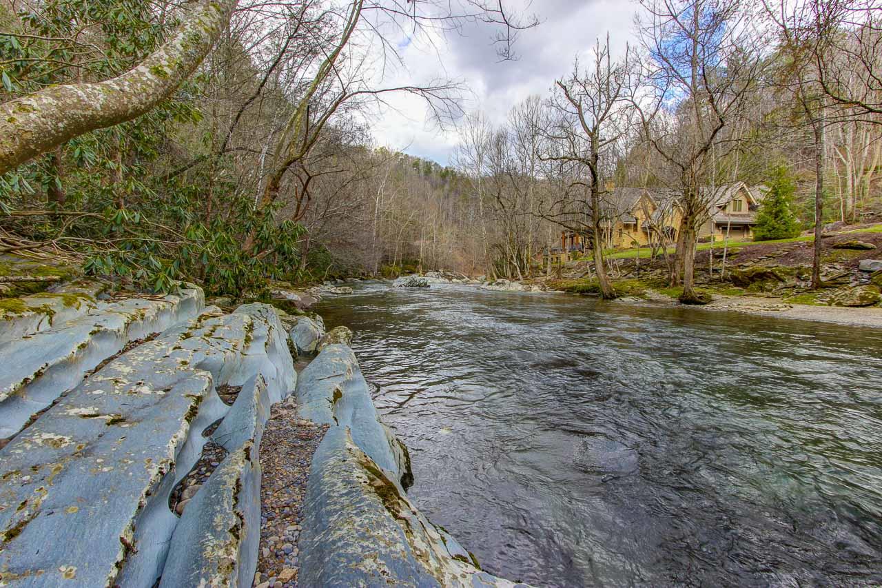 L17 Riversong Way Sevierville, TN 37876 - Photo 5 of 12 05