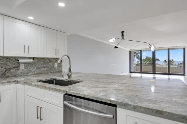 $995,000 | 3450 South Ocean Boulevard, Unit 401, Highland Beach, FL 33487