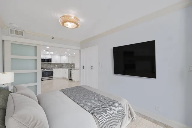 $995,000 | 3450 South Ocean Boulevard, Unit 401, Highland Beach, FL 33487