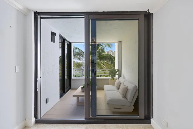 $995,000 | 3450 South Ocean Boulevard, Unit 401, Highland Beach, FL 33487