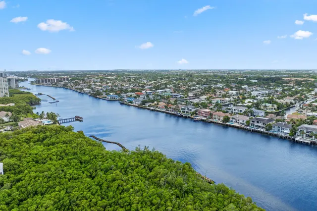 $995,000 | 3450 South Ocean Boulevard, Unit 401, Highland Beach, FL 33487