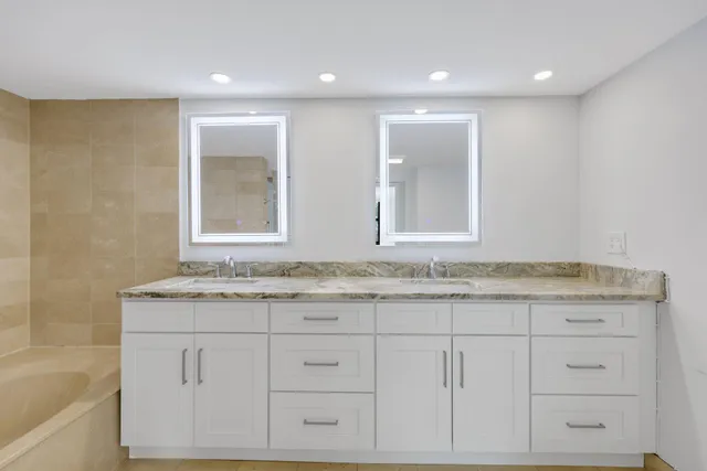 $995,000 | 3450 South Ocean Boulevard, Unit 401, Highland Beach, FL 33487