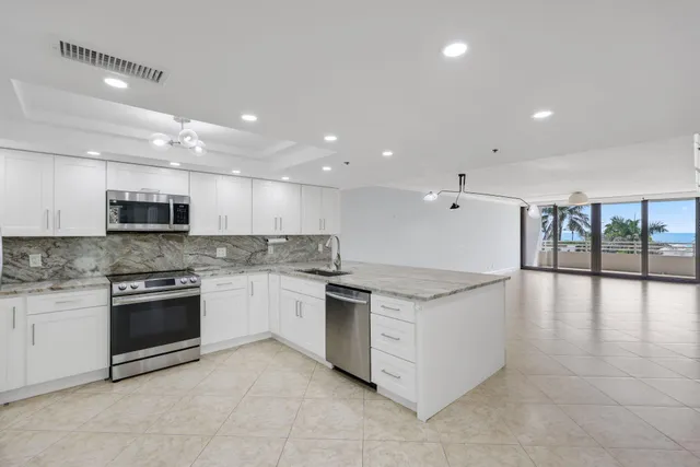 $995,000 | 3450 South Ocean Boulevard, Unit 401, Highland Beach, FL 33487