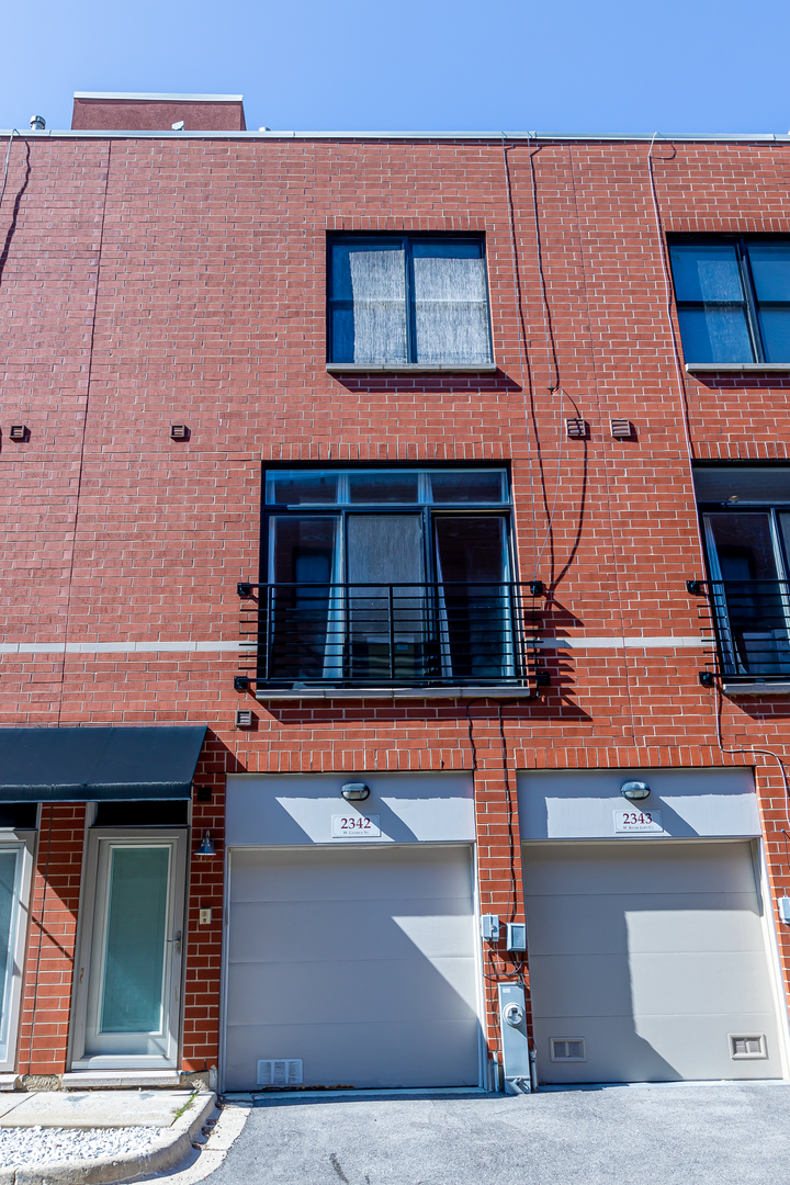 2342 West George Street Chicago, IL 60618 - Photo 1 of 17
