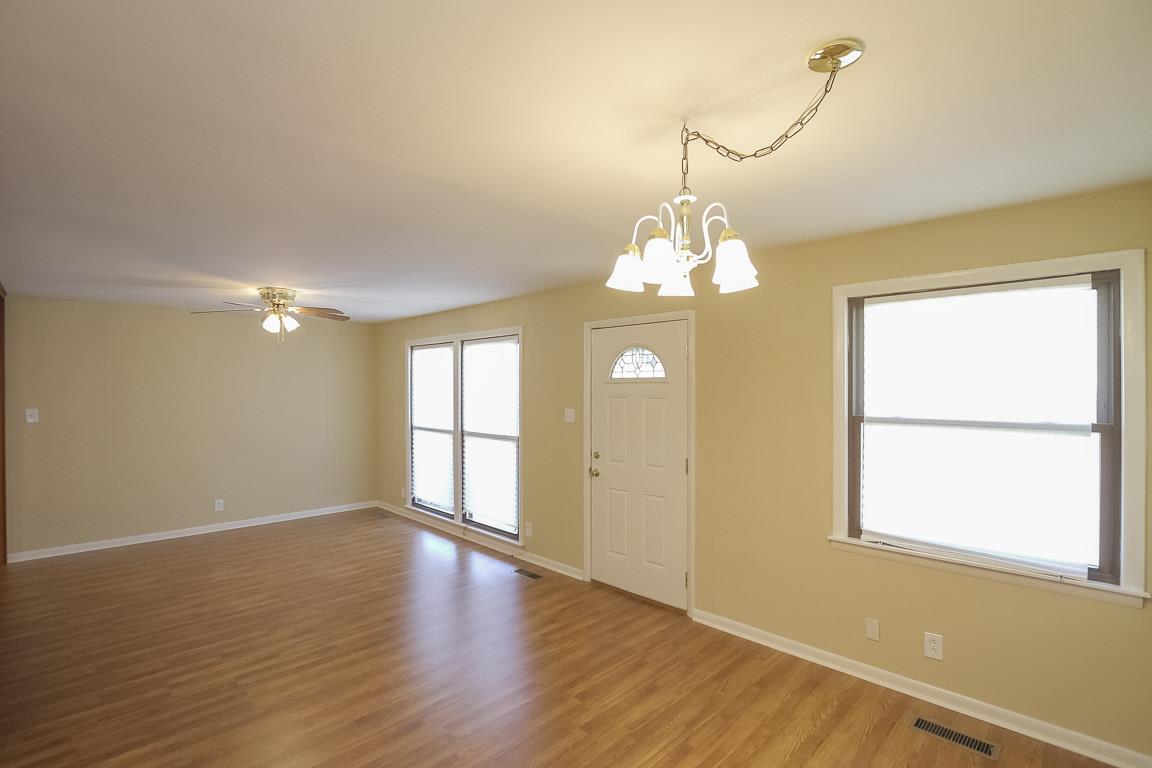 414 Jordan Road Clarksville, TN 37042 - Photo 3 of 16 Gallery Image 3