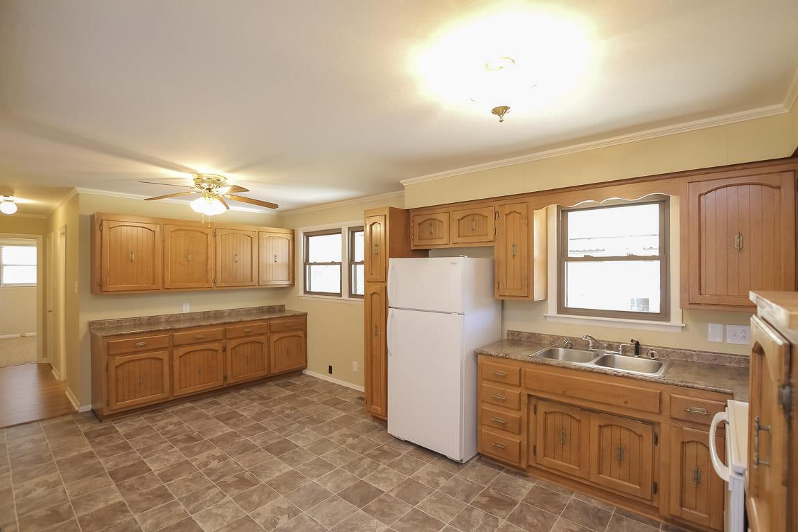 414 Jordan Road Clarksville, TN 37042 - Photo 6 of 16 Gallery Image 6