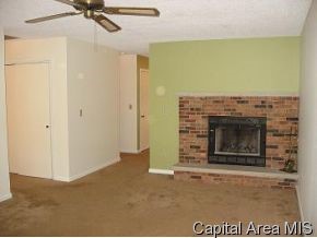 4033 Thornbrook Lane Springfield, IL 62711 - Photo 2 of 7 Gallery Image 2