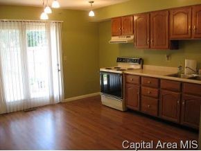 4033 Thornbrook Lane Springfield, IL 62711 - Photo 3 of 7 Gallery Image 3