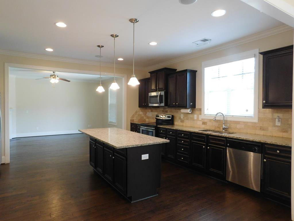 222 Hackamore Lane Camden, SC 29020 - Photo 9 of 41