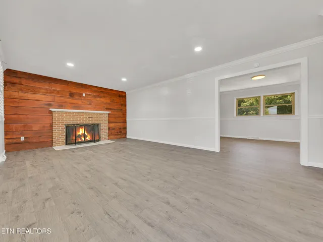 $325,000 | 119 Colonial Heights, La Follette, TN 37766