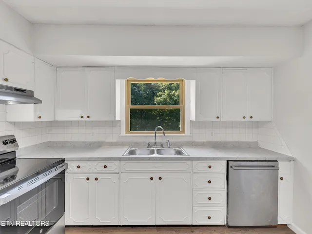 $325,000 | 119 Colonial Heights, La Follette, TN 37766