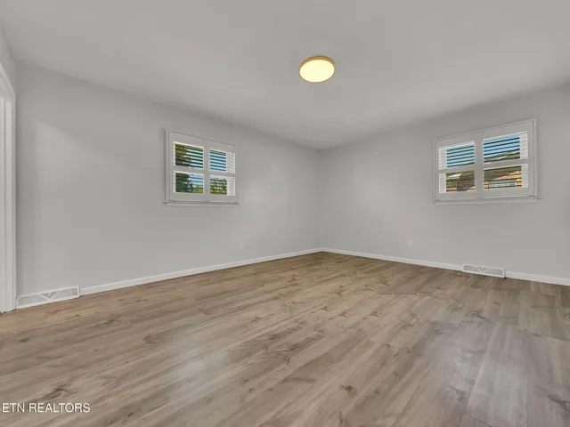 $325,000 | 119 Colonial Heights, La Follette, TN 37766