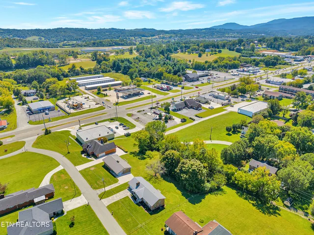 $325,000 | 119 Colonial Heights, La Follette, TN 37766