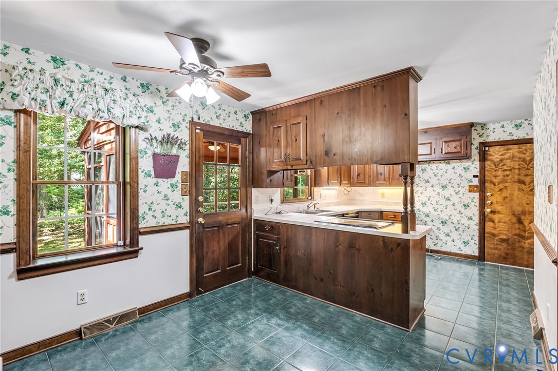 5701 Elfinwood Road Chester, VA 23831 - Photo 22 of 52