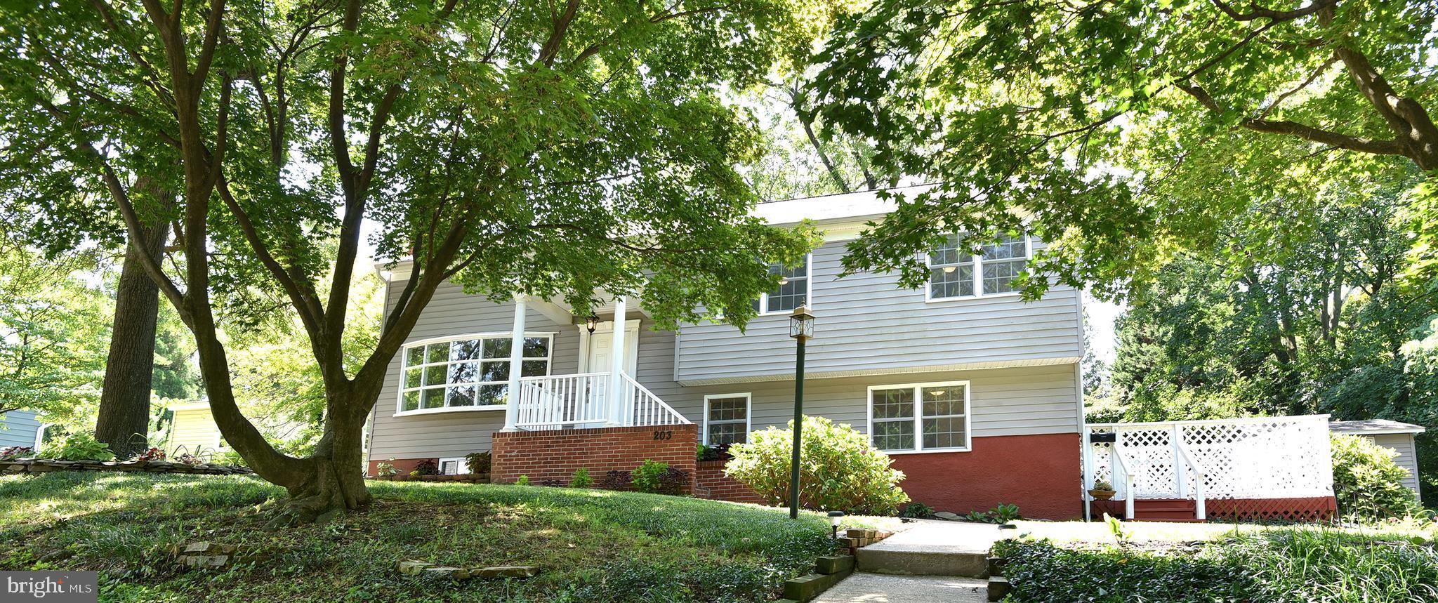 203 Valley Road Linthicum Heights, MD 21090 - Photo 4 of 52 Front Exterior