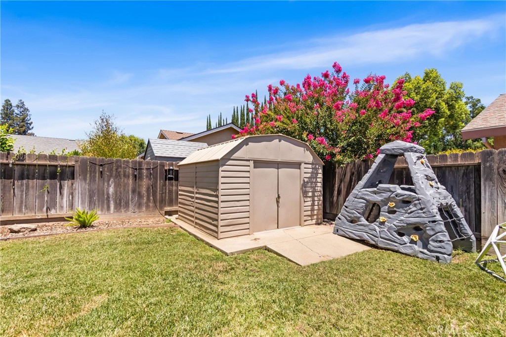 1023 Deerfield Court Merced, CA 95340 - Photo 40 of 43