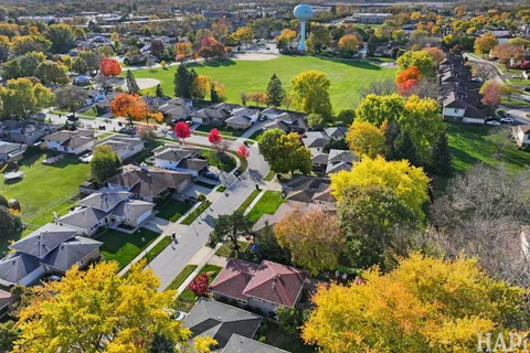 $495,000 | 2176 North Westmoreland Drive, Palatine, IL 60074