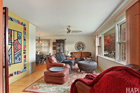 $495,000 | 2176 North Westmoreland Drive, Palatine, IL 60074