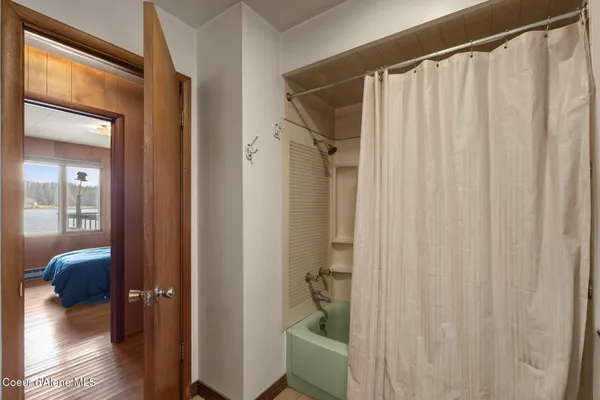 $1,395,000 | 125 South Smith Creek, Sandpoint, ID 83864