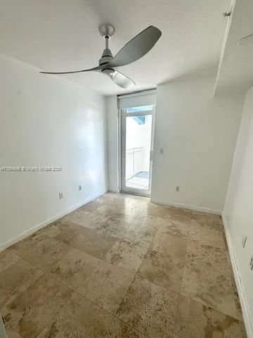 $3,000 | 7600 Collins Avenue, Unit 608, Miami Beach, FL 33141