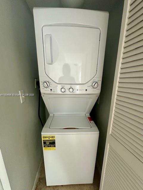 7600 Collins Avenue, Unit 608 Miami Beach, FL 33141 - Photo 16 of 17