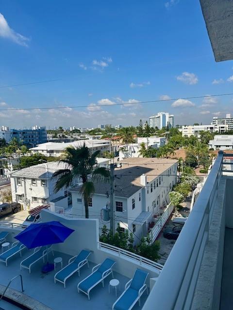 7600 Collins Avenue, Unit 608 Miami Beach, FL 33141 - Photo 7 of 17