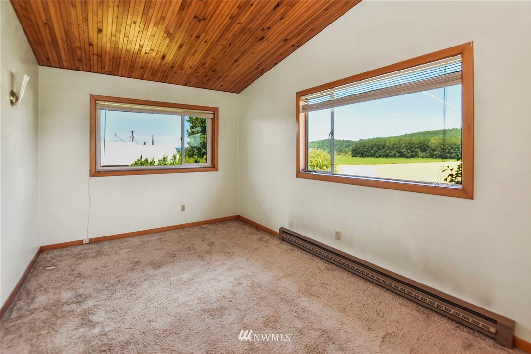 6620 Willow Grove Road Longview, WA 98632 - Photo 12 of 24