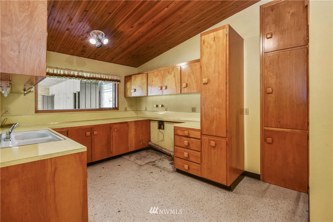 6620 Willow Grove Road Longview, WA 98632 - Photo 15 of 24