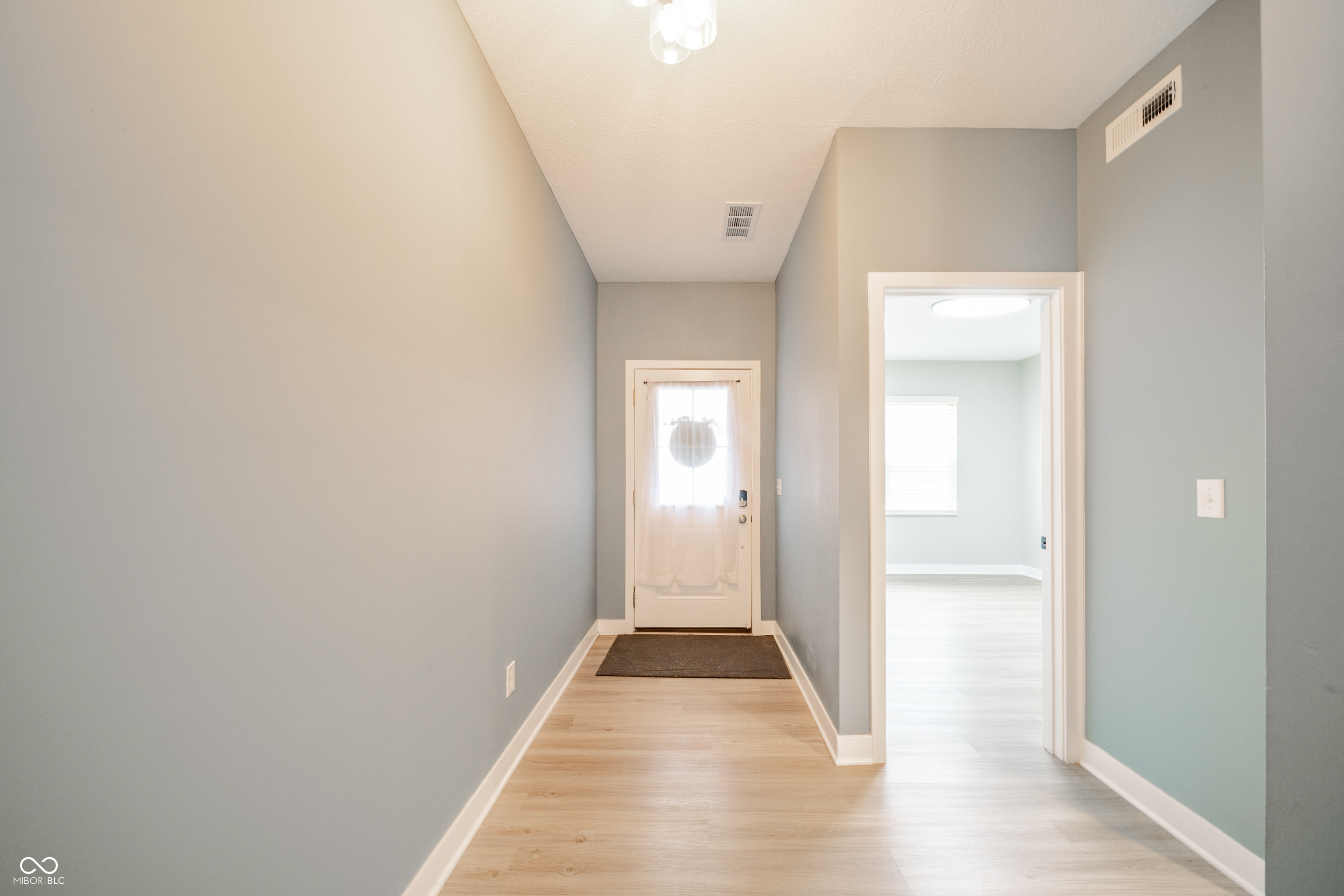 8709 Winton Place Pendleton, IN 46064 - Photo 5 of 44