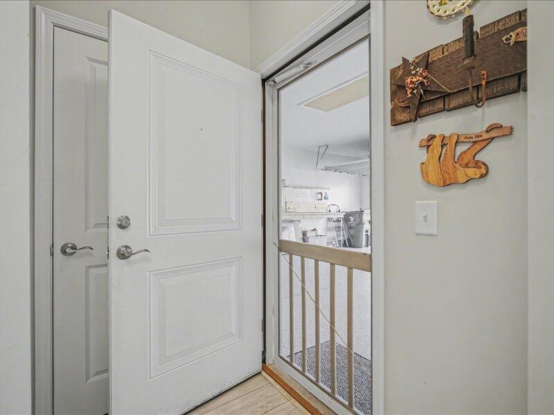 321 Bloomington Way Summerville, SC 29486 - Photo 6 of 52 06-321 Bloomington Way-8