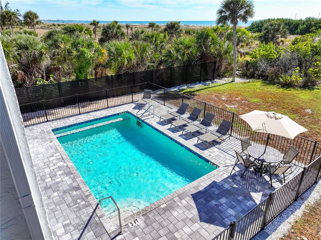 450 Beach Road, Unit 3 Sarasota, FL 34242 - Photo 8 of 68 Gallery Image 8