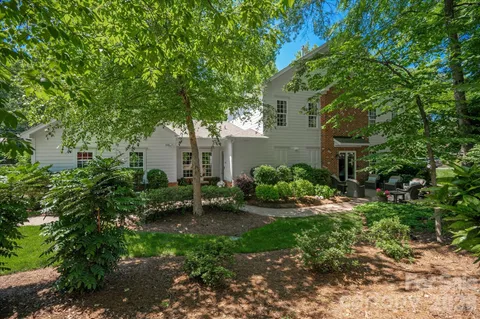 $1,075,000 | 3702 Selwyn Avenue, Charlotte, NC 28209
