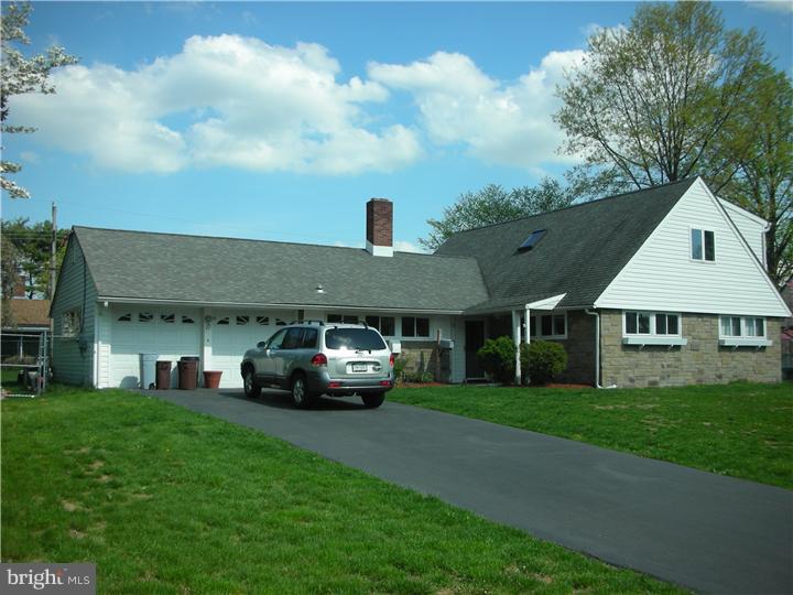 10 Rain Lily Road Levittown, PA 19056 - Photo 1 of 14 Exterior Front