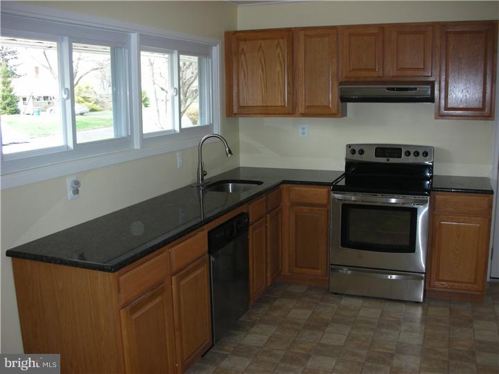 10 Rain Lily Road Levittown, PA 19056 - Photo 5 of 14 Kitchen