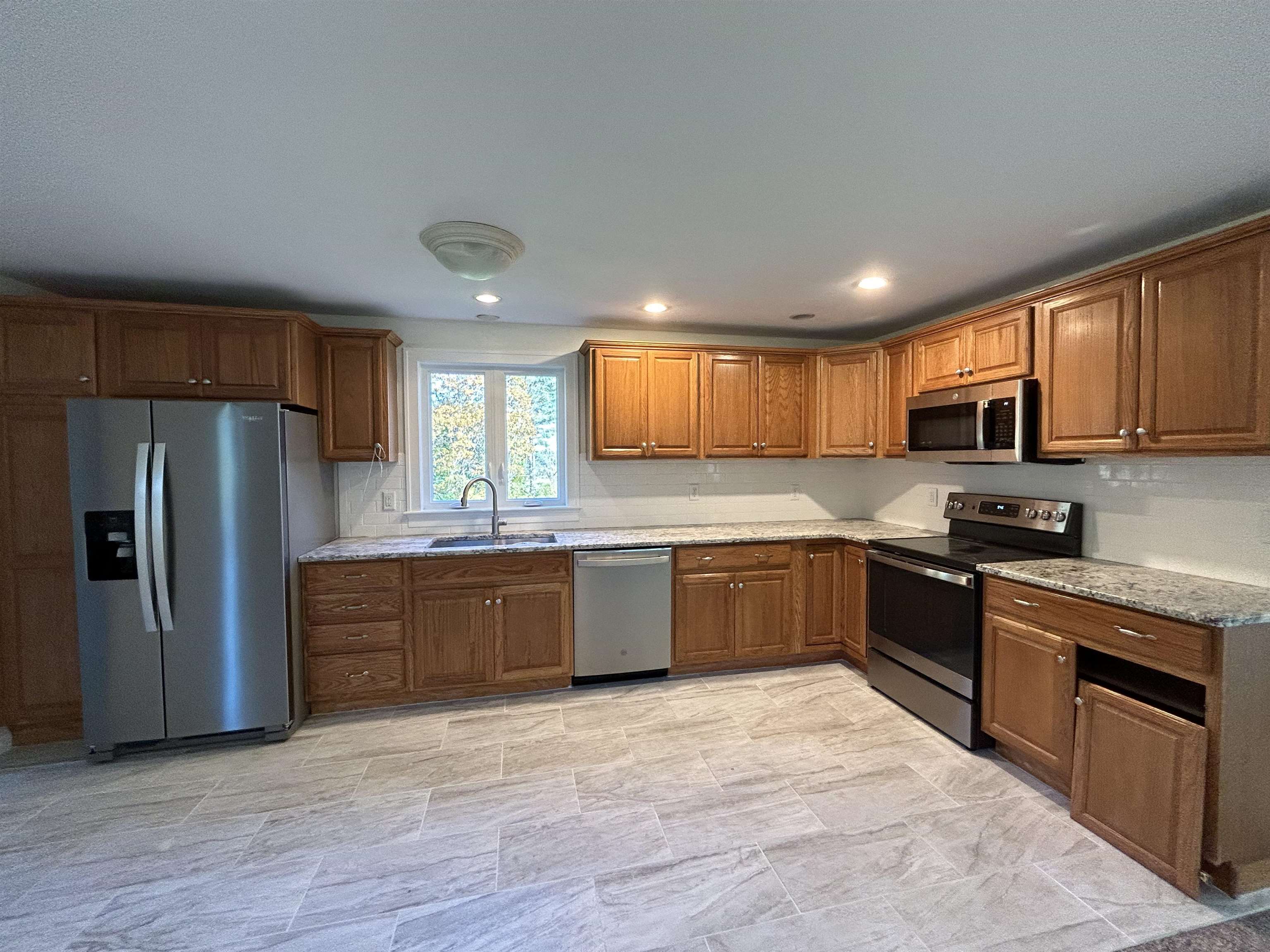 131 Portsmouth Avenue Stratham, NH 03885 - Photo 10 of 22