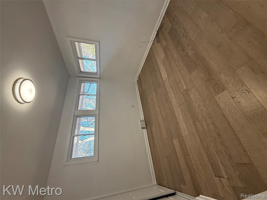 1440 West Square Lake Road Bloomfield Hills, MI 48302 - Photo 10 of 15