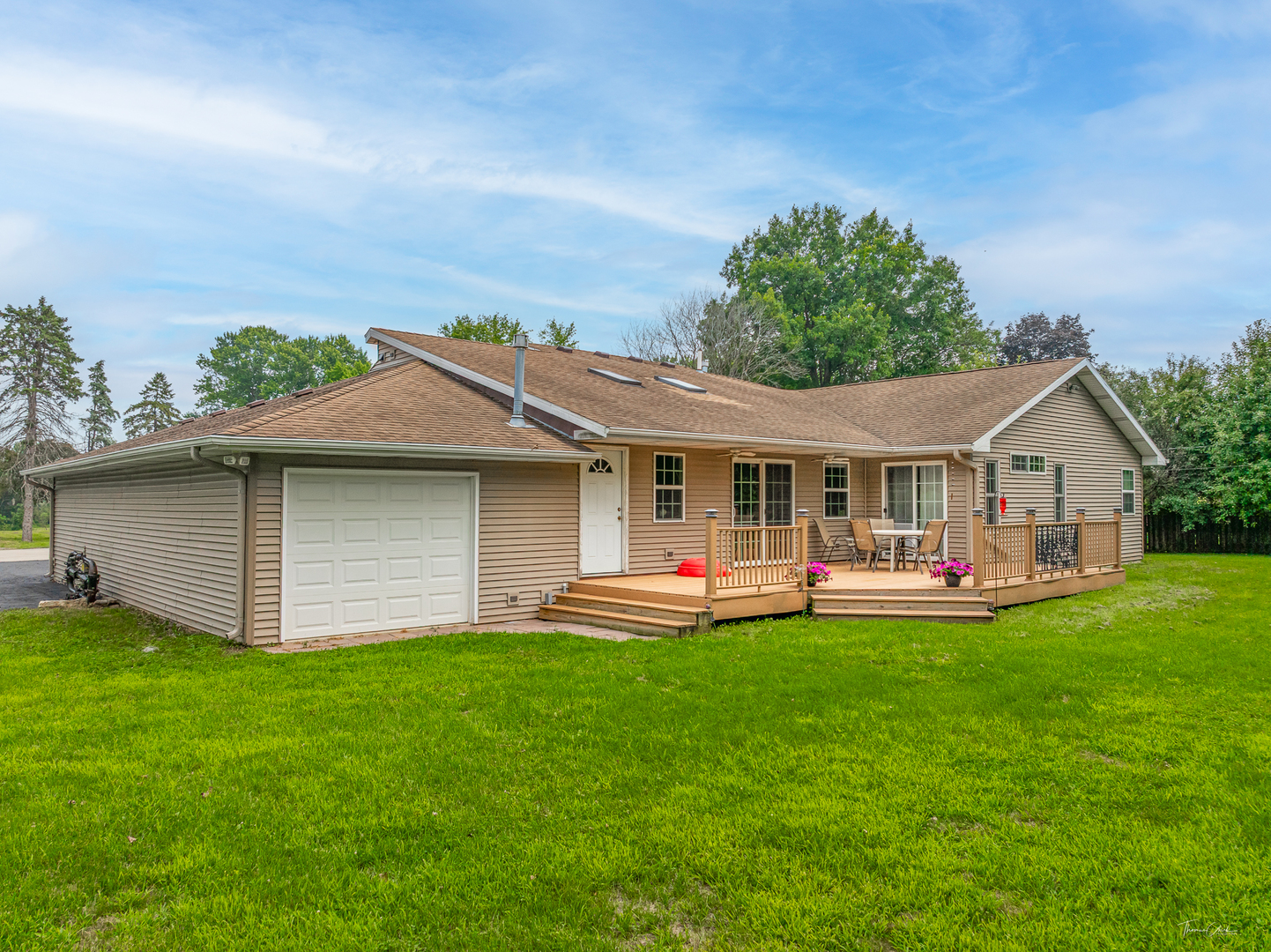 2 Division Street Bristol, IL 60512 - Photo 2 of 42