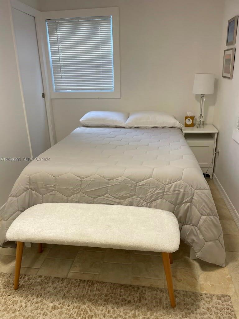 4176 Southwest 9th Street Miami, FL 33134 - Photo 5 of 11 Gallery Image 5
