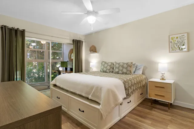 $250,000 | 1481 South Ocean Boulevard, Unit 208E, Lauderdale-by-the-Sea, FL 33062