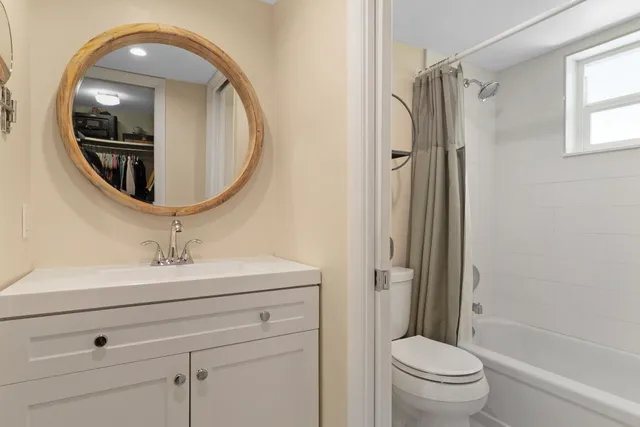 $250,000 | 1481 South Ocean Boulevard, Unit 208E, Lauderdale-by-the-Sea, FL 33062