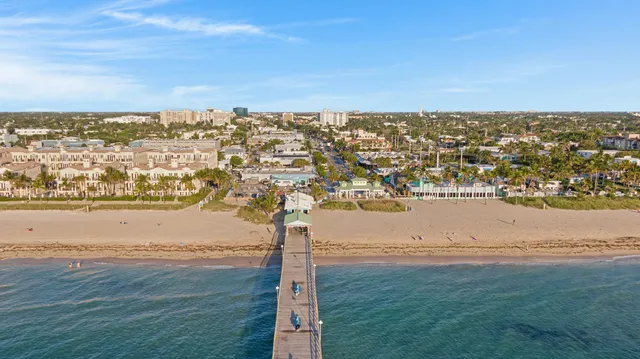 $250,000 | 1481 South Ocean Boulevard, Unit 208E, Lauderdale-by-the-Sea, FL 33062