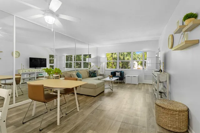 $250,000 | 1481 South Ocean Boulevard, Unit 208E, Lauderdale-by-the-Sea, FL 33062